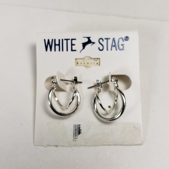 Women's Stunning Polished Silver tone Hoop Design Earrings 0.75-inch - Picture 5 of 8